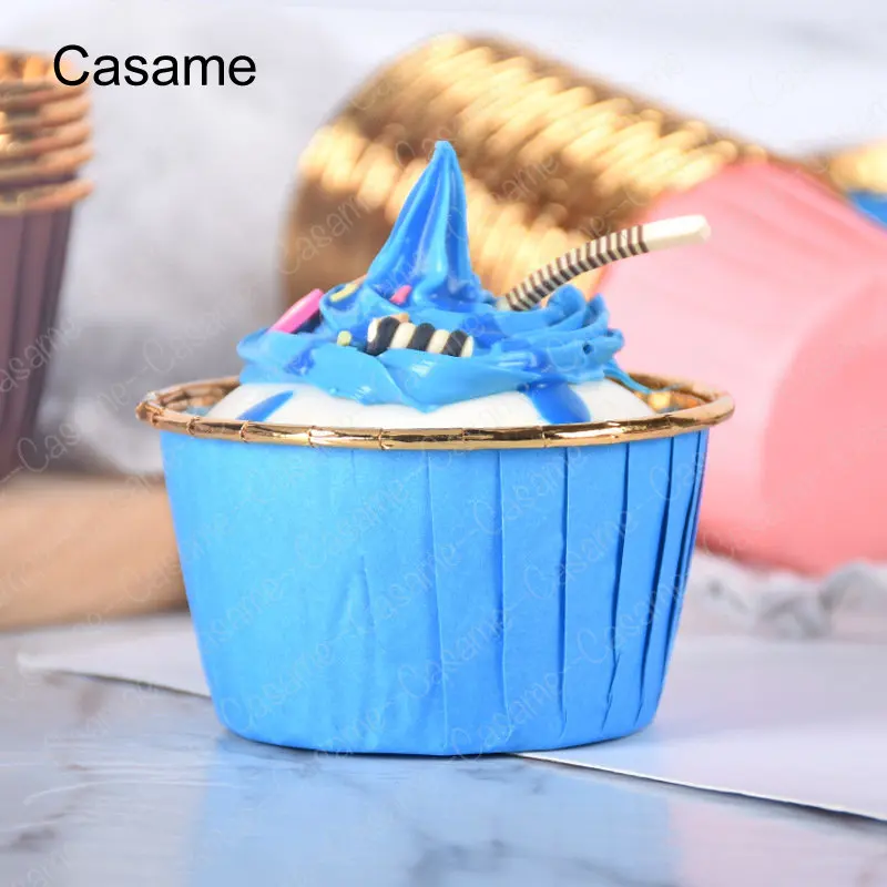 50pcs Large Gold Foil Candy Nut Cups St Patrick\'s Day Mini Baking Liners Gold Cupcakes Cake Decoration Lovely
