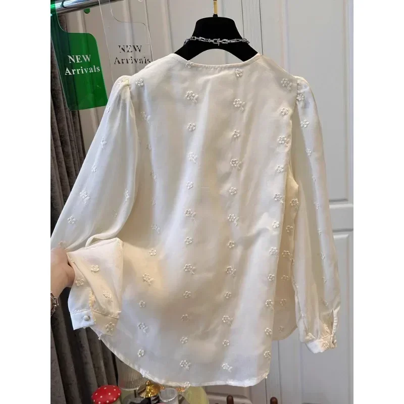 High-end Ladies Off-white Hook-up Chiffon Shirt 2024 Spring New Women's V-neck Top Elegant Long Bubble Sleeve Blouse Women 2024