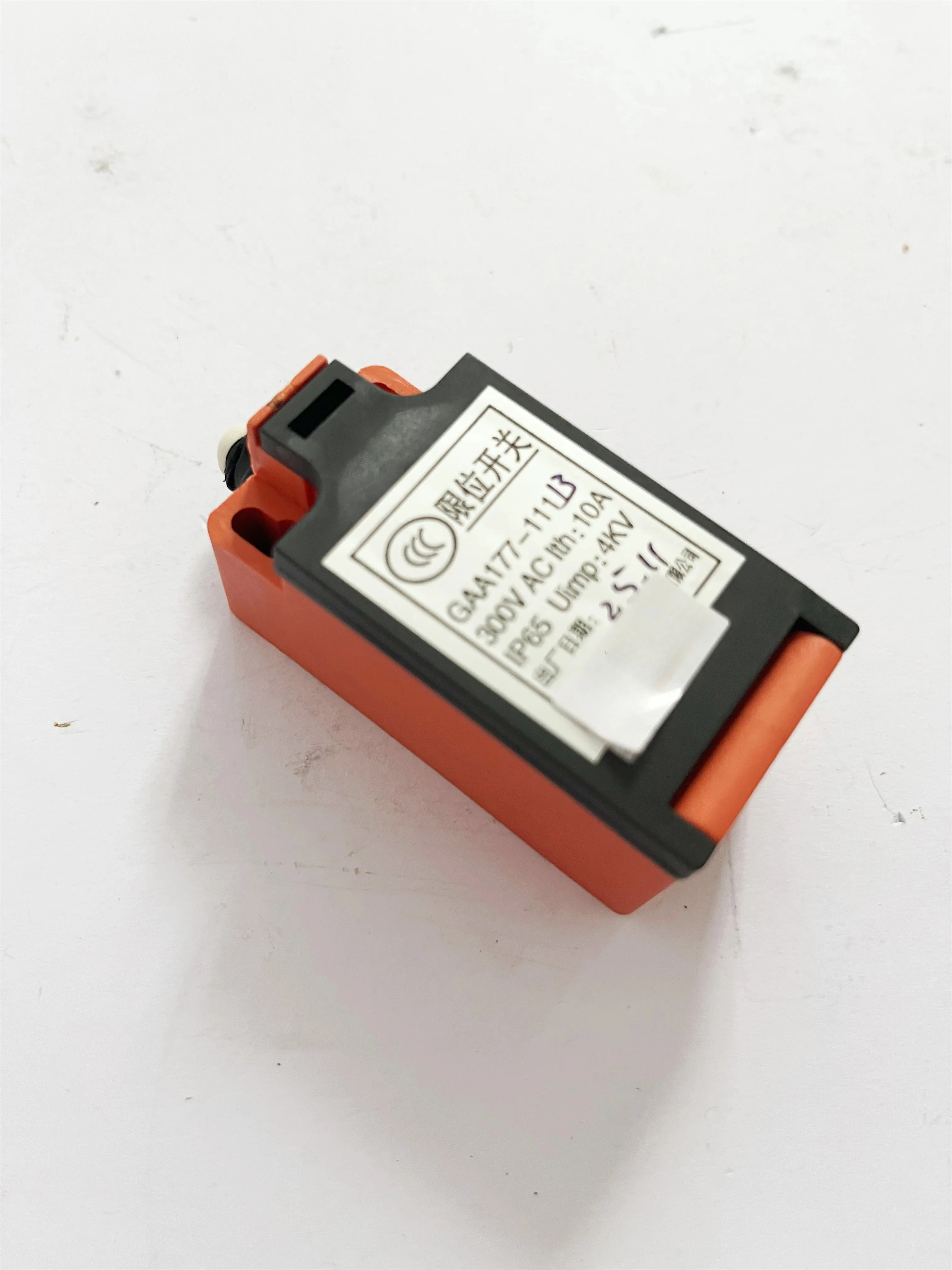 

4pcs Elevator Limit Switch Elevator spare parts lift parts GAA177-111B 300V AC Ith: 10A IP65 Uimp: 4KV