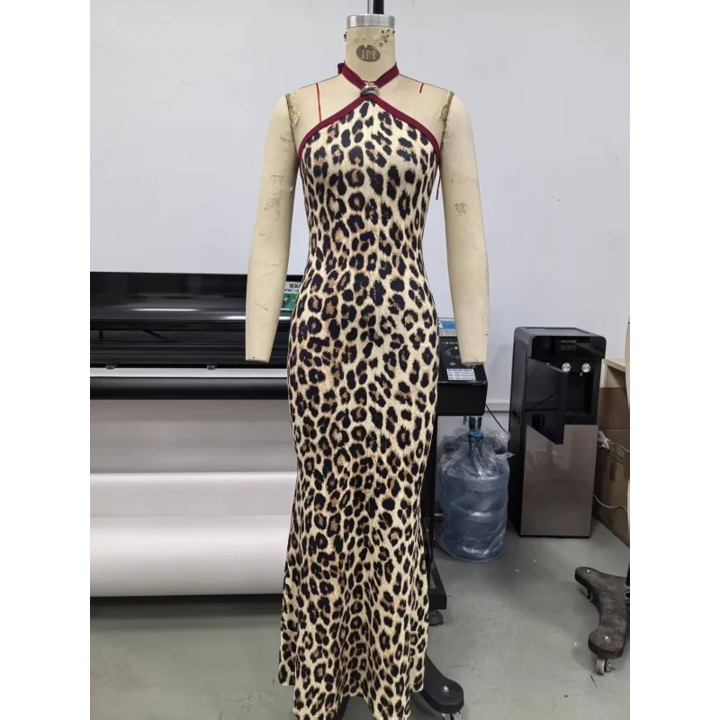 Sommerliches Damen-Meerjungfrauenkleid mit Neckholder und Rückenausschnitt, Leopardenmuster, figurbetontes langes Maxikleid, formelle Abendkleidung, Clubwear, Großhandelskleidung – Detail 5