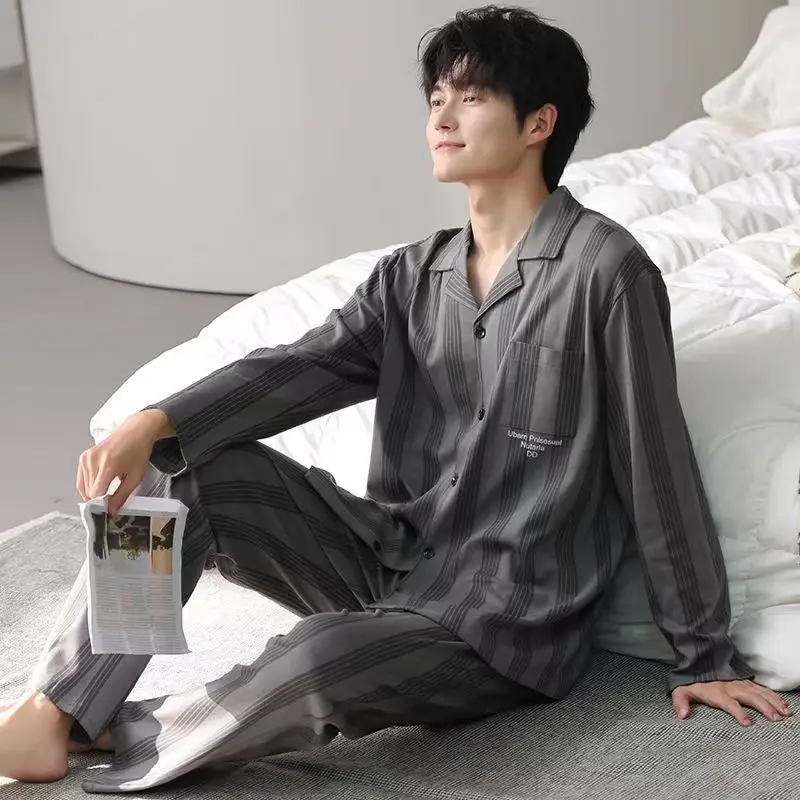 Pijamas casuales para hombres, pantalones largos versátiles casuales de primavera y otoño, mangas largas, cárdigan de solapa simple, conjunto cómodo de ropa para el hogar