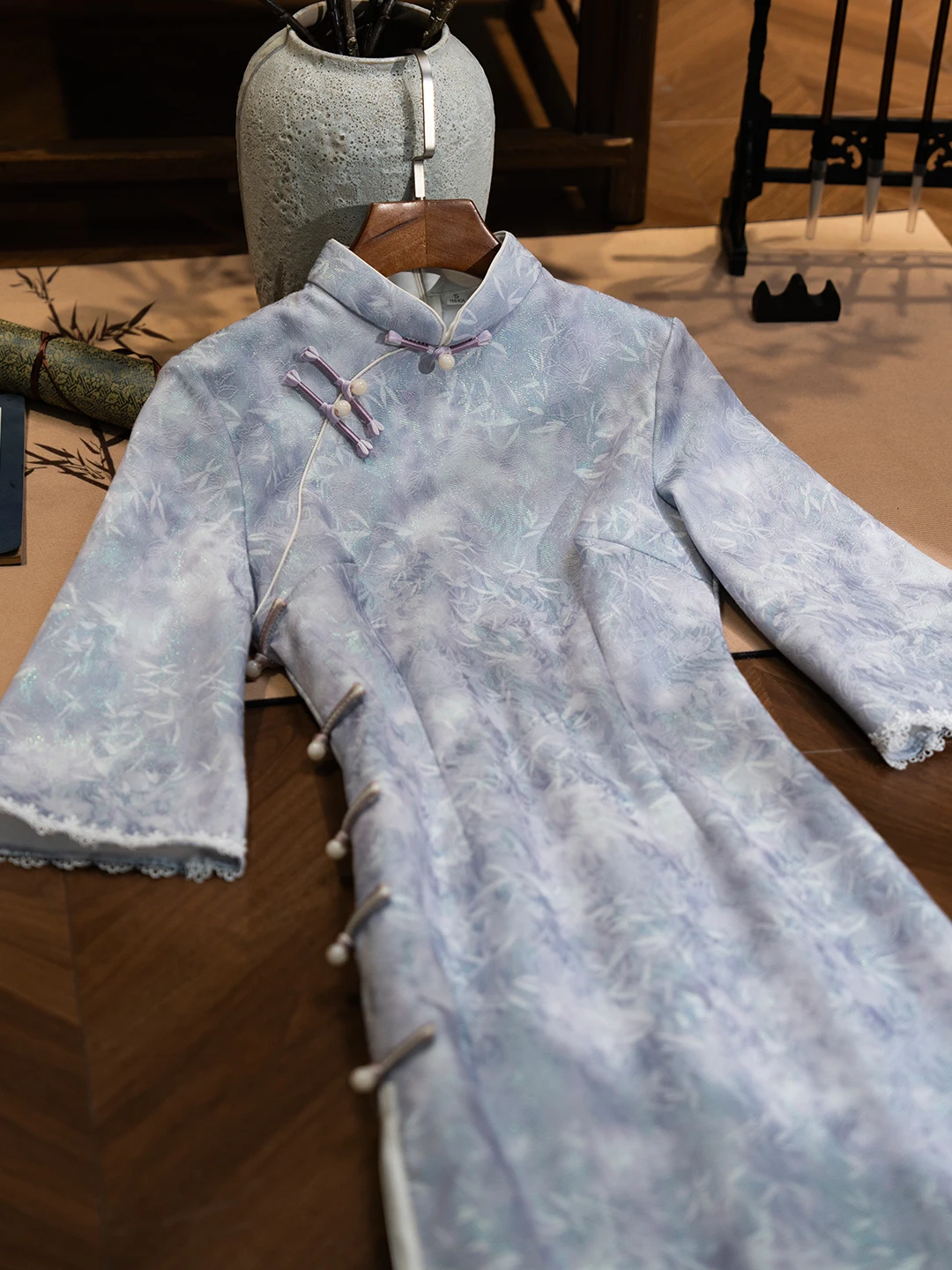 young-women's-new-chinese-sle-svel-embroidered-mid-length-daily-wear-vintage-ele-beautiful-dr