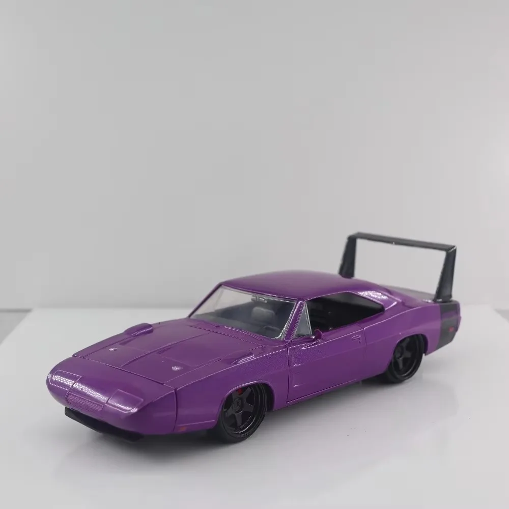 

1:24 1969 Dodge Charger Daytona Classic Muscle Sports Car Diecast Metal Alloy Model Car Toy Kids Gift Collection J321