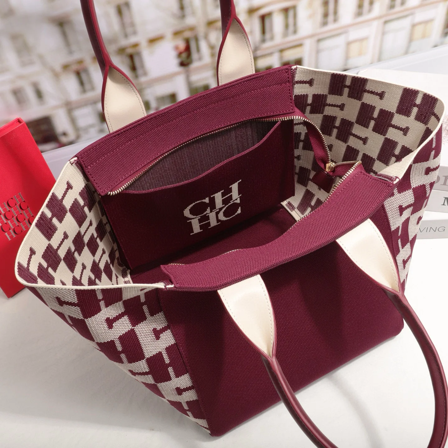 حقيبة يد نسائية كبيرة كلاسيكية كلاسيكية حقيبة يد كروس كاجوال بتصميم Flyknit حقيبة كتف نسائية عصرية للاستخدام اليومي