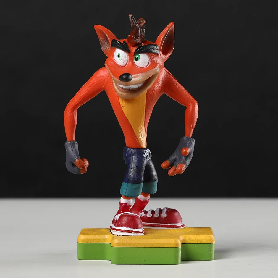 Crash Bandicoot Figure PVC Figurine Collection Model Doll Toy