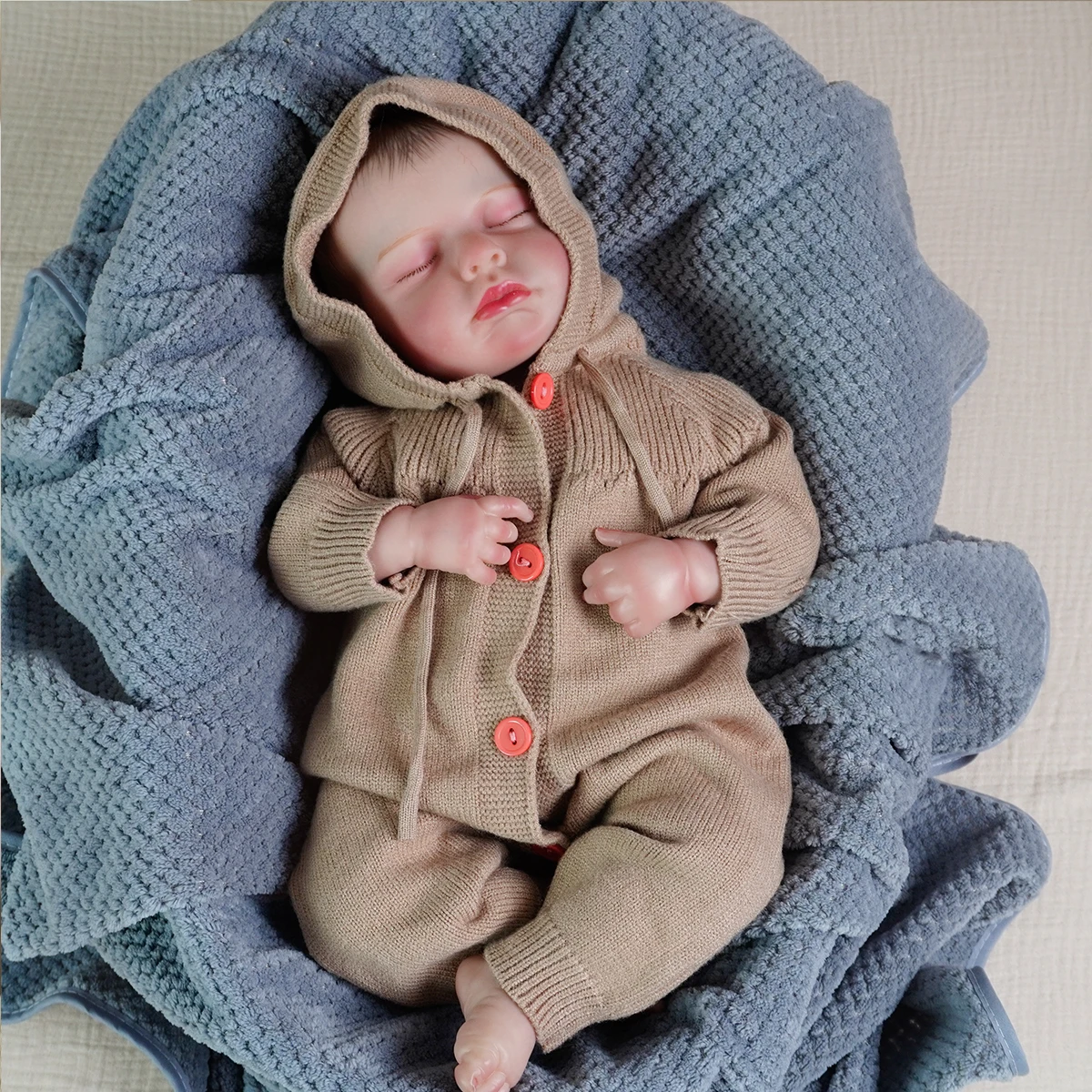 

Cute Reborn Doll in Real Life Soft Body Realistic Doll Handmade Cloth Realistic Doll with Accessories Fashion Doll Gift Toys toy