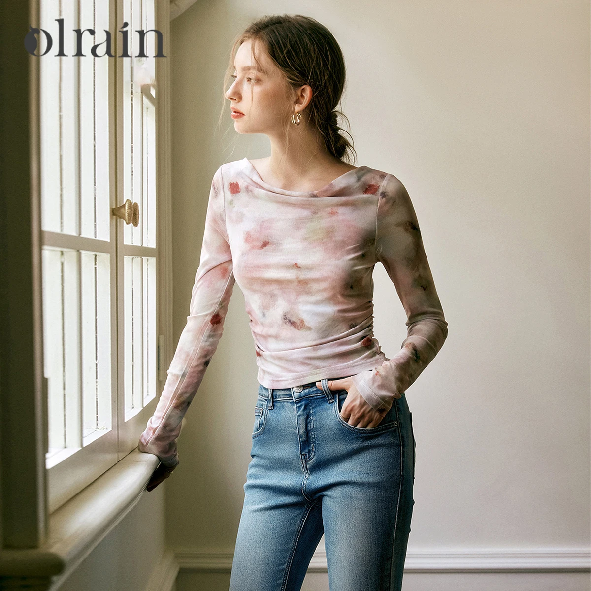 

OLrain Women Watercolor Print Top Slash Neck Slim Fit Long Sleeve T-Shirt Fall 2025 Elegant Gauze Straight Female Tee M56QT93229