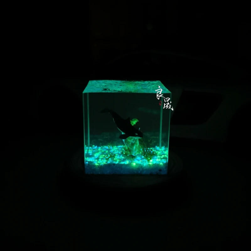 Killer Whale Theme Handiwork Resin Craft Fluorescent Ocean Landscape Resin Desktop Decoration Creative Noctilucent Resin Block