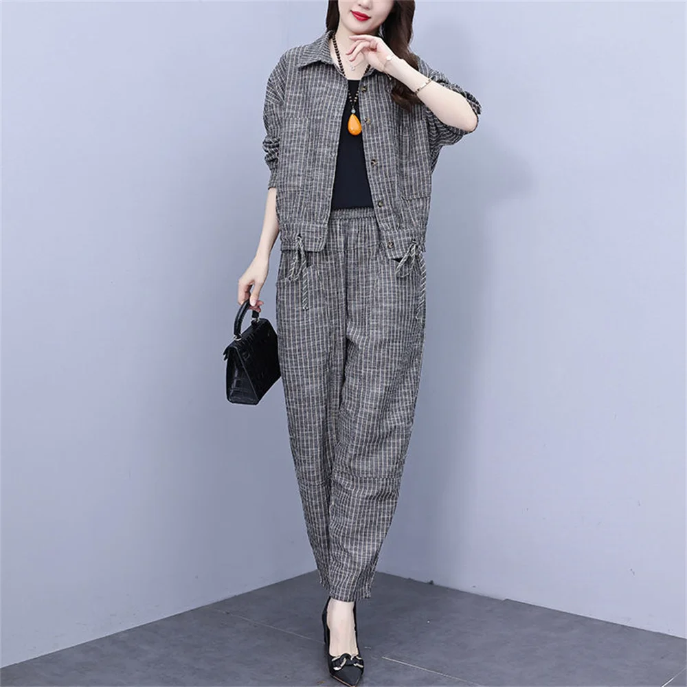 

2023 Autumn Women's New POLO Collar Stripe Splice Casual Set Female Korean Loose Casual Fashionable Slim Fashion Two Piece Set