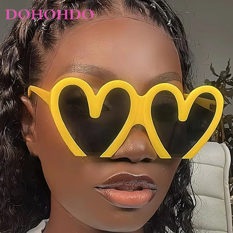 

Designer Heart Sunglasses For Women Fashion Steampunk Trendy Female Sun Glasses Party Lovely Eyewear Man Accessory UV400 Очки