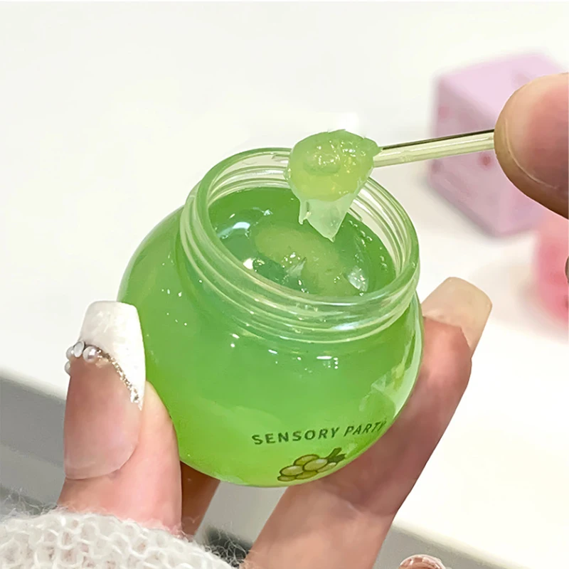 Thumbnail 3 - #55 Trending Lip Primer Right Now