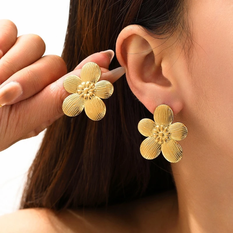 Popular women's retro earrings with pleated texture five petal flower alloy retro style women's party accessories gifts
