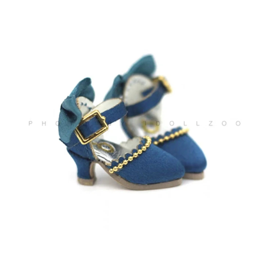 Blythes doll shoes are designed OB11 to fit in the size of stylish retro heels and are paired with large bow Olivia satin heels