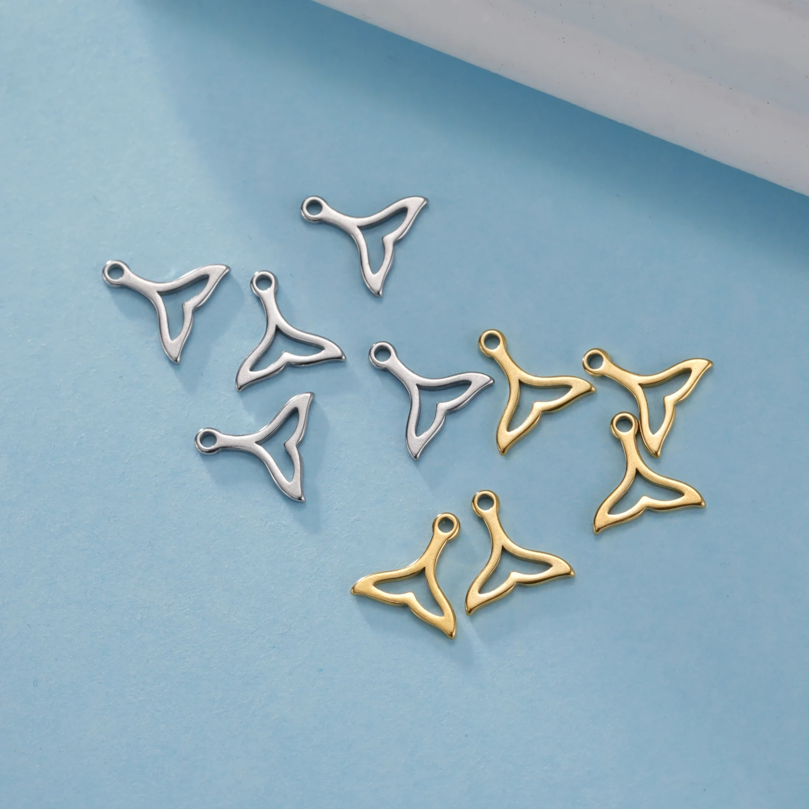 EUEAVAN 5pcs Ocean Starfish Dolphin Whale Charms Stainless Steel Shell Jellyfish Charm DIY Pendant Necklace Jewelry Making Gifts