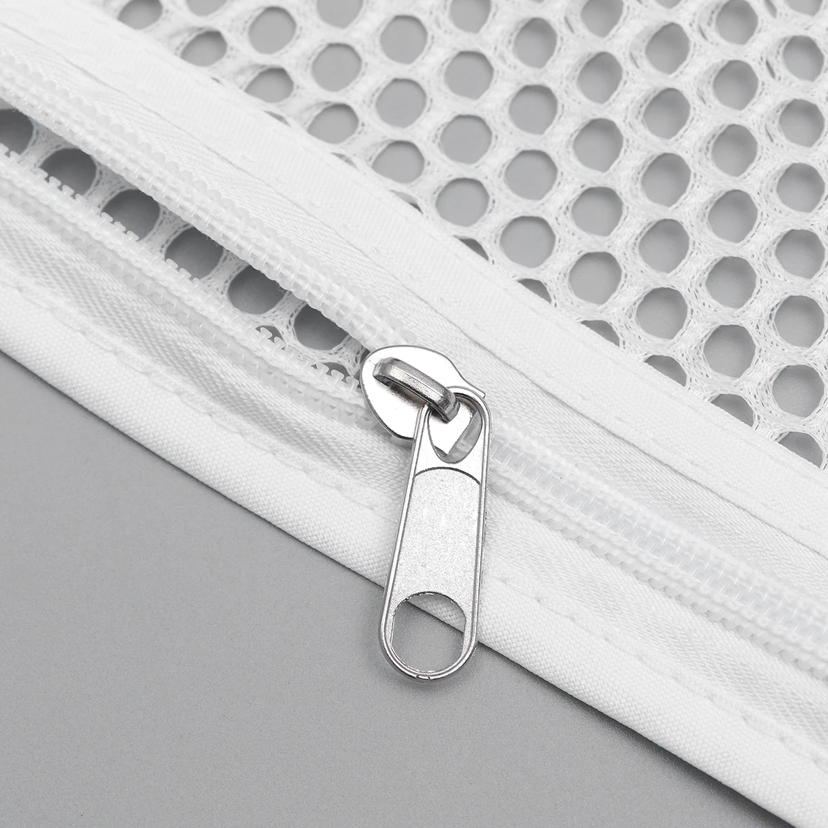 

1Pcs Door Hanging Laundry Bag Extra Large Black Mesh Storage Organizer for Dorm Bedroom Bathroom Closet Laundry Hamper