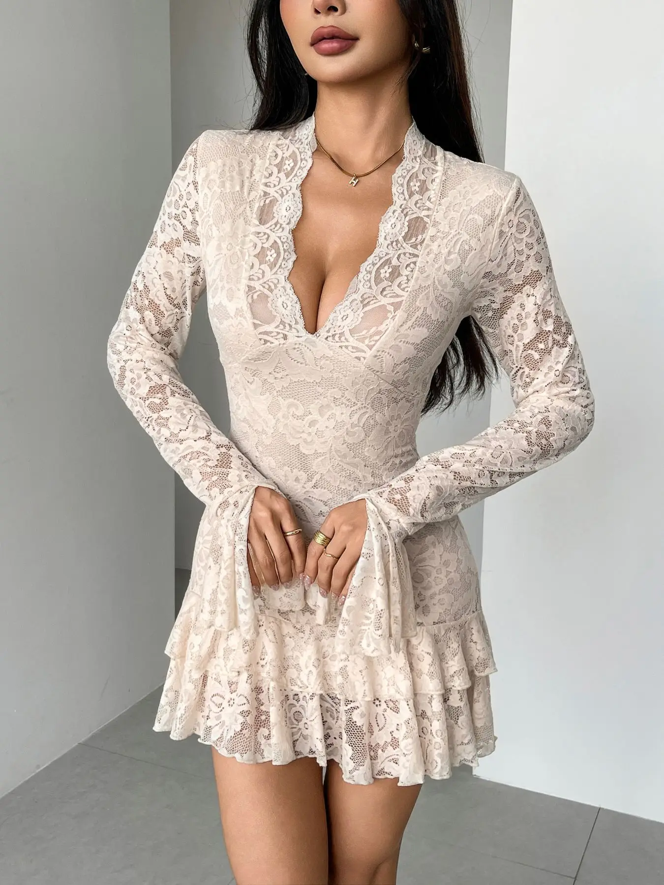 

Sexy Lace Long Sleeve Bodycon Mini Dress Women's V Neck Ruffles Curvy Short Dresses Evening Party 2026