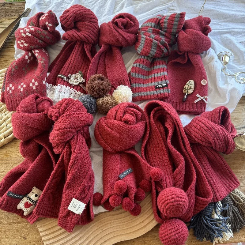 

Red Winter Scarf for Children Long Outdoor Neck Warmer for Boys And Girls Warm And Cozy Christmas New Year's Accessory