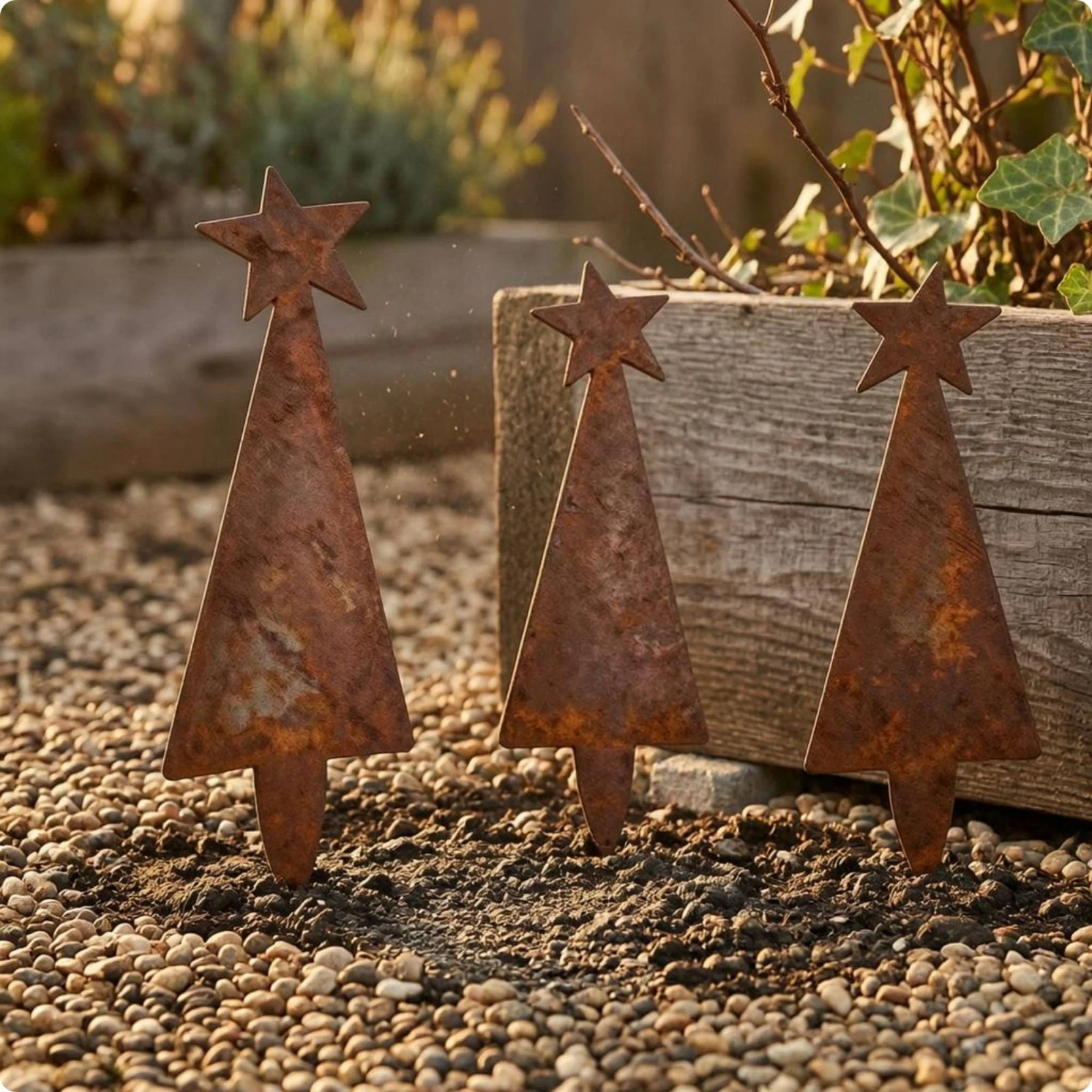 Metal Cutout Stake Rust-Colored Iron Garden Stake Iron Silhouette Decor Weathered