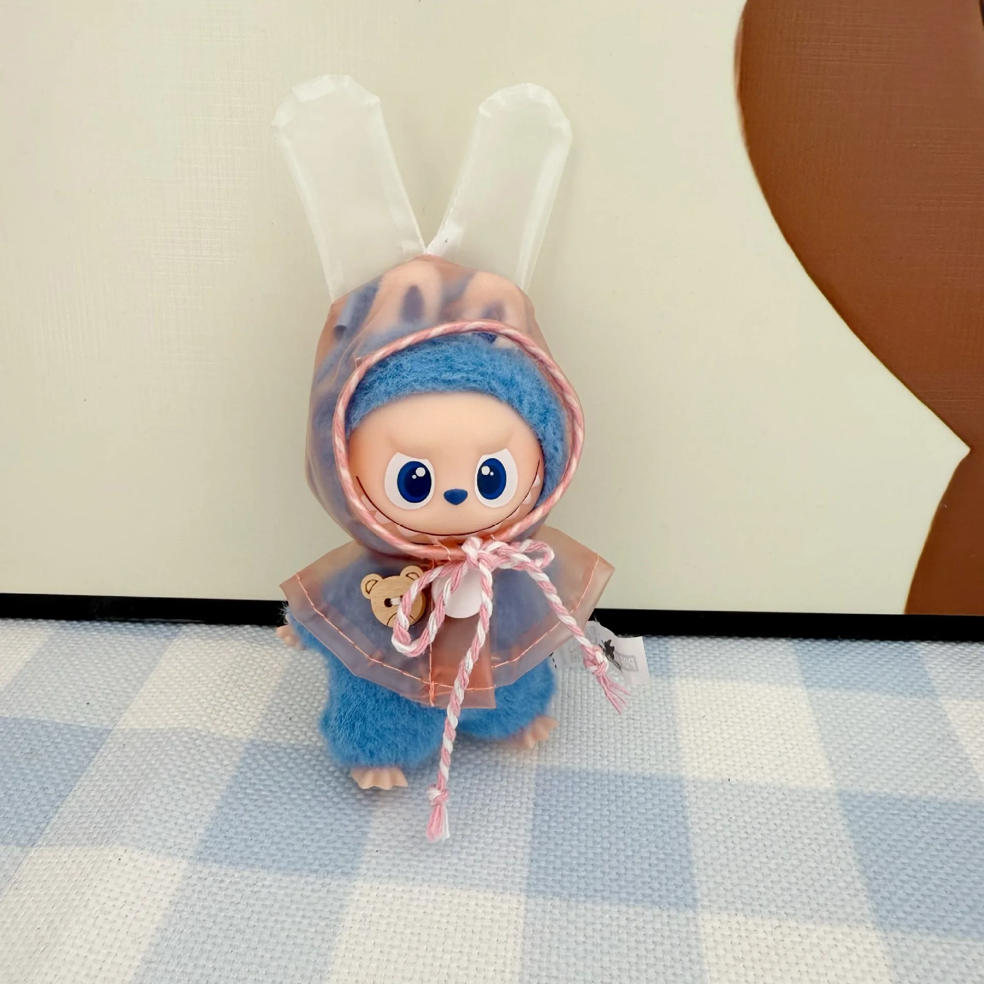 Leuke Mini Regenjas voor 10 cm Labubu V4 Bee Kikker Dier Poncho Regenjas Capuchon voor Kleine Labubu 4.0 Poppen Accessoires Outfit