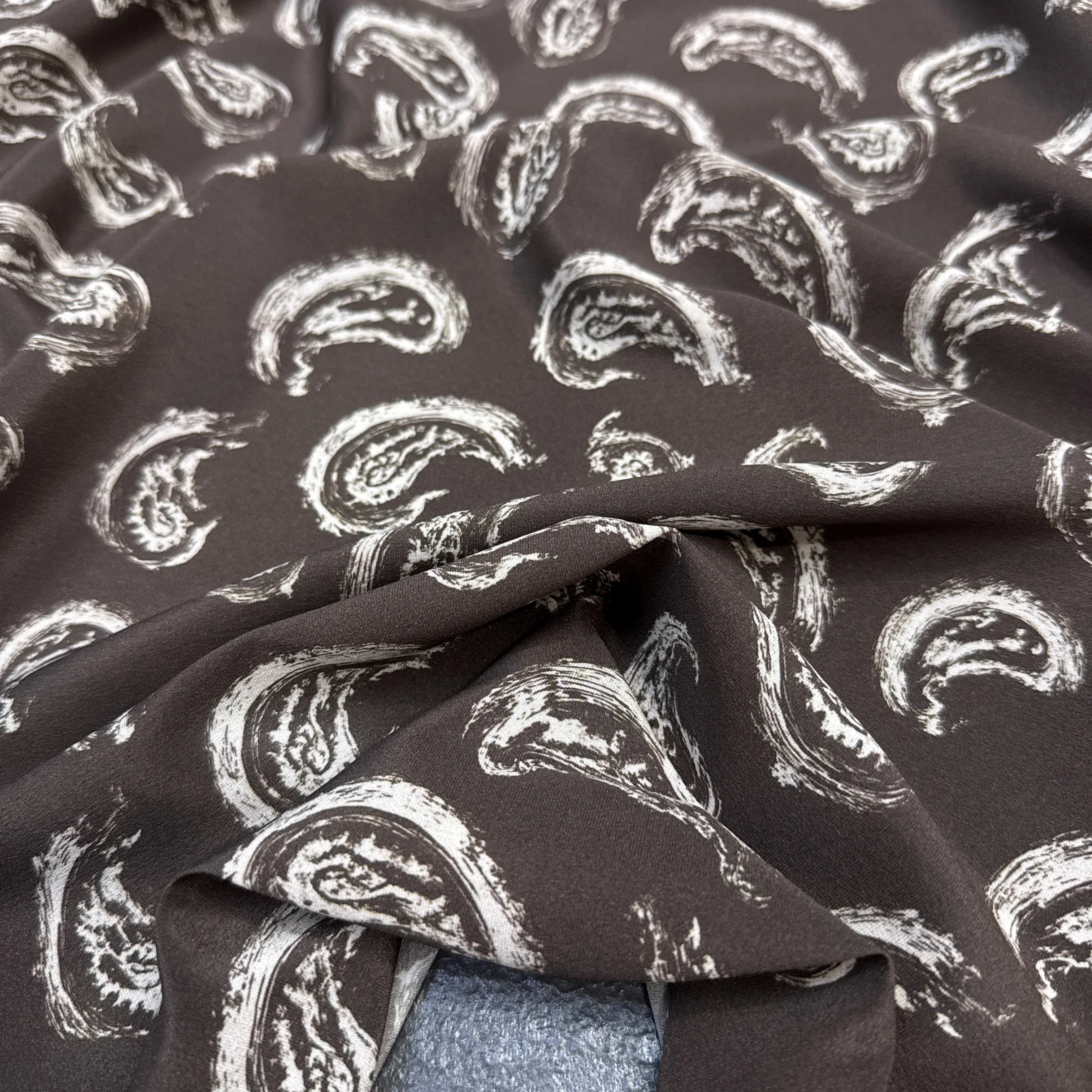 Special Printed Stretch Soft Grey Silk Crepe de Chine Fabric for DIY Sewing Summer Dress Pajamas Comfortable Silk Fabric FR7034