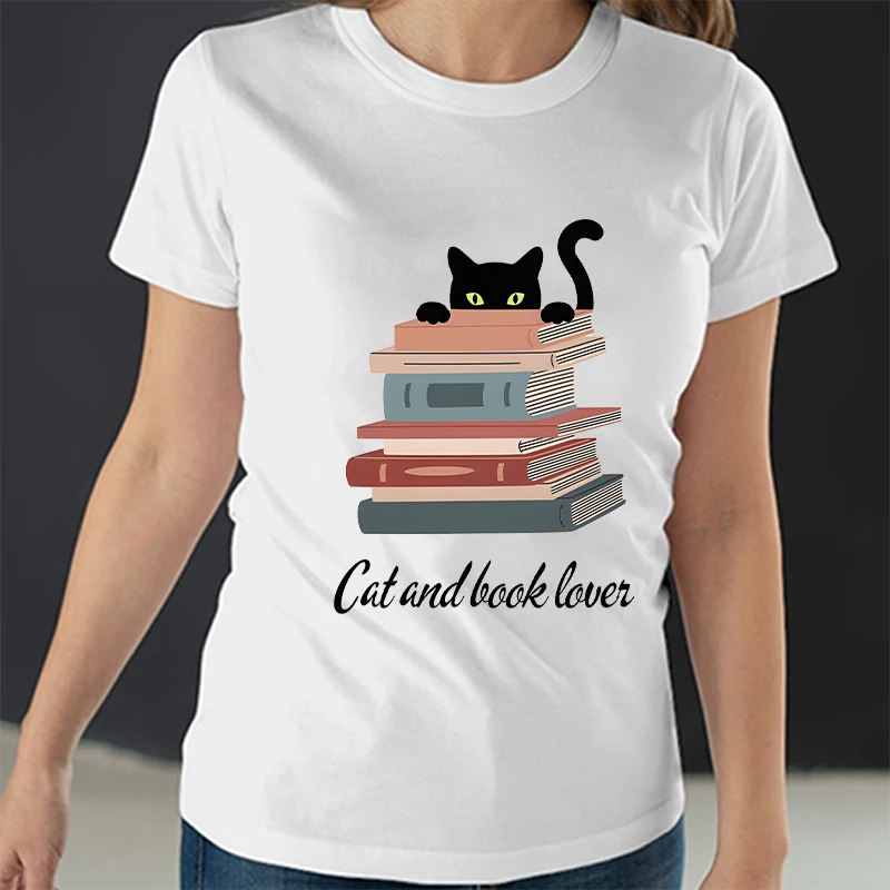 Cat and Book Lover Print Tshirt Women Aesthetic Kawaii Graphic T Shirt Female Tee Tops Retro Black Cat Tshirt Vintage Clothing