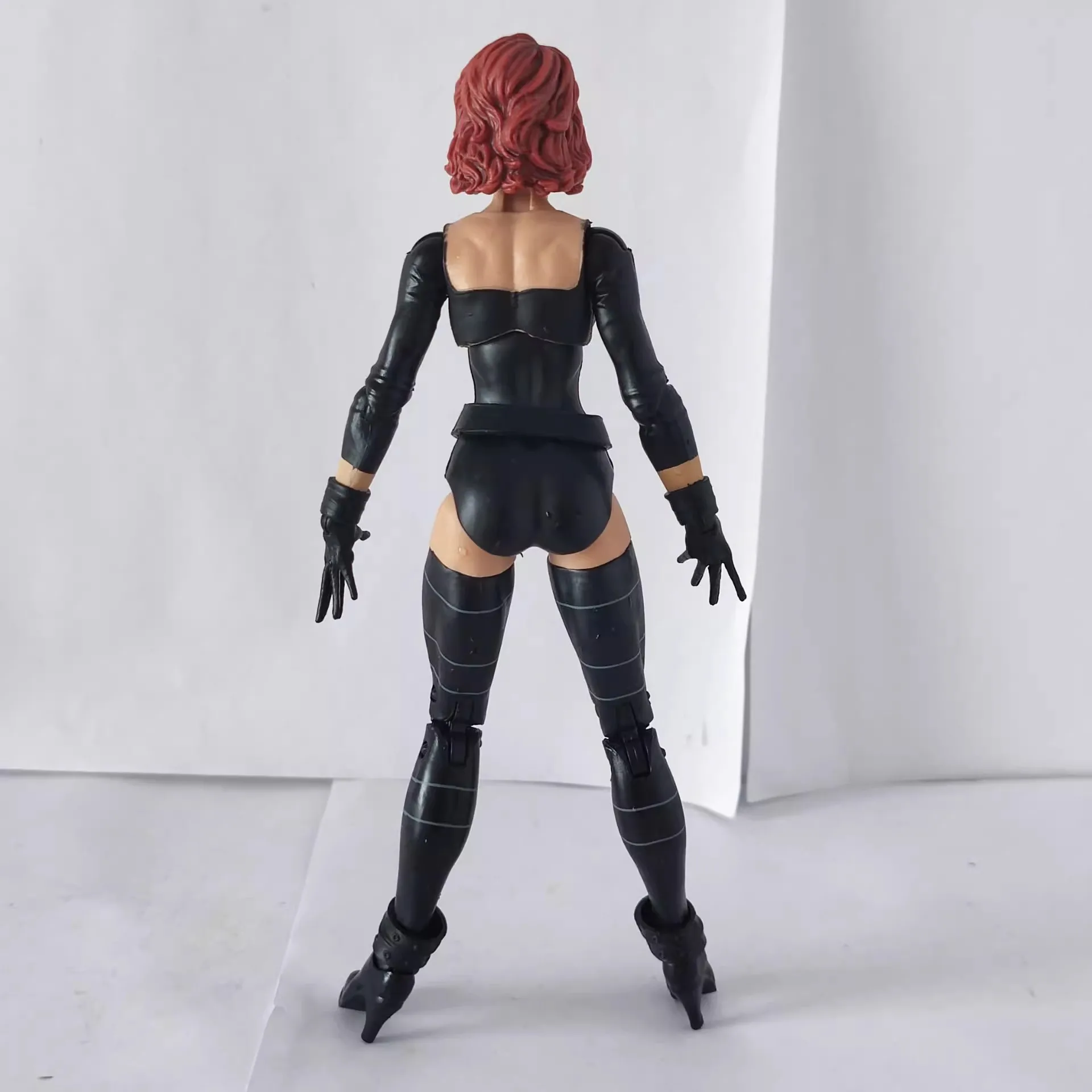 Marvel Legends Rainha Negra com Cabeça Errada da Viúva Negra Figura de Ação Solta de 6"