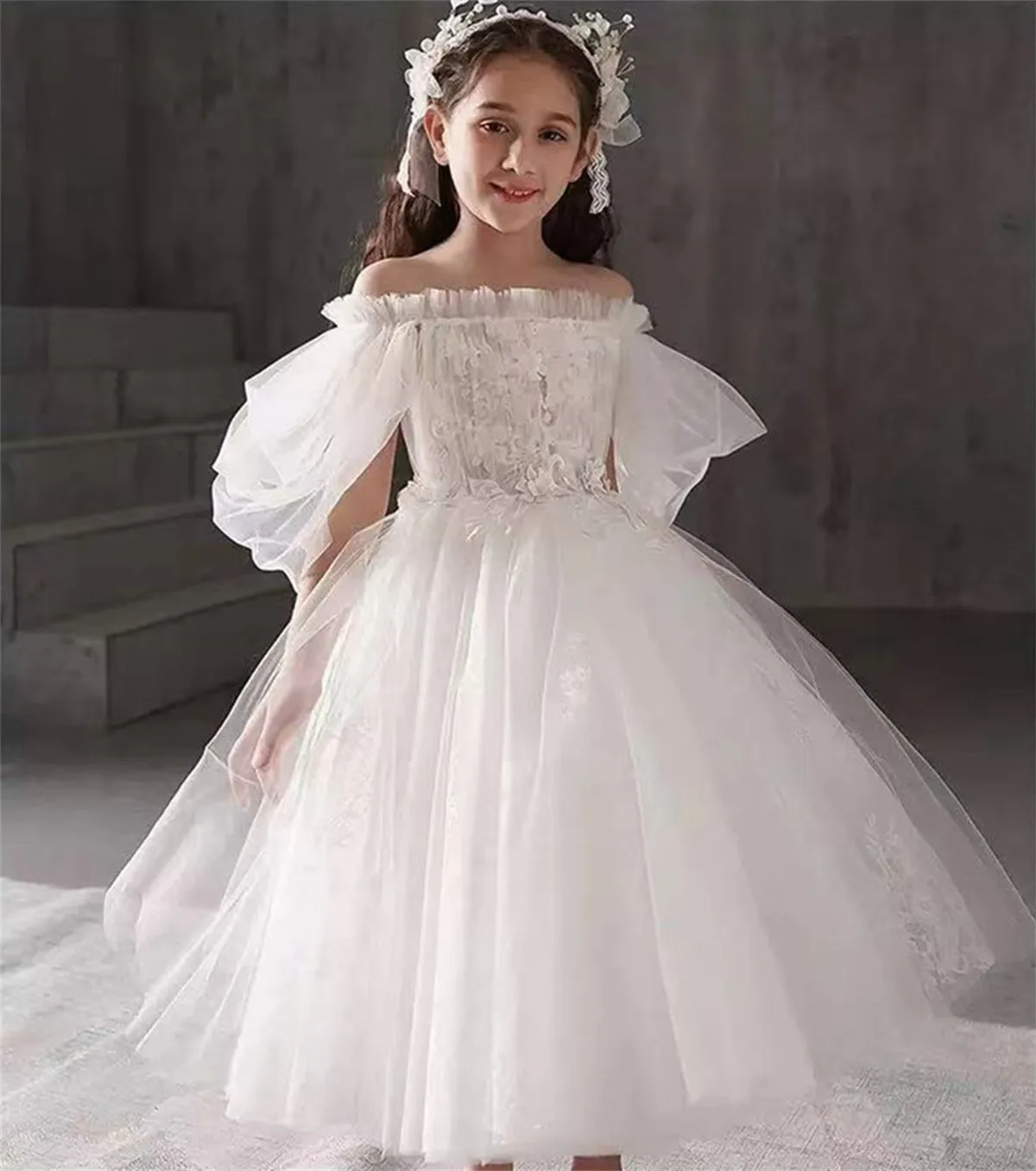 Weißes Tüll Blumen mädchen Kleid Hochzeit aus Schulter Laterne Ärmel niedlichen kleinen Kind ersten Abendessen Abendkleid Ballkleider