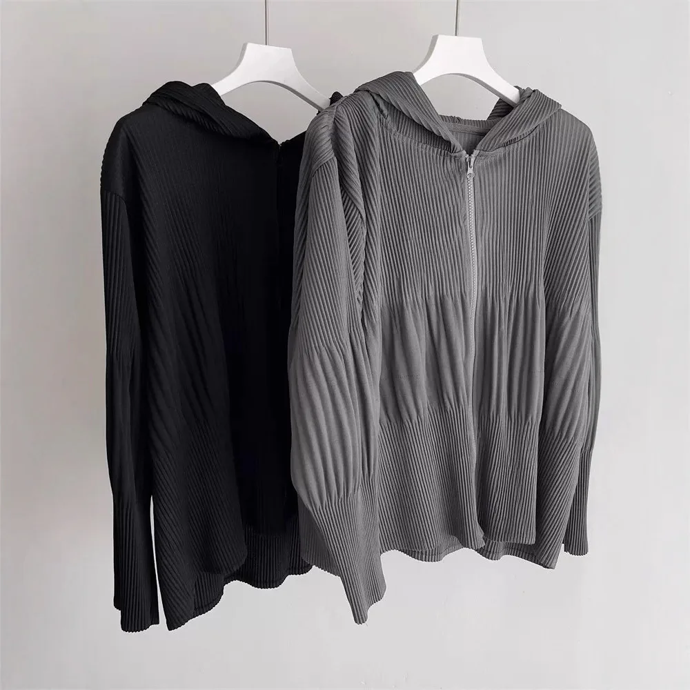 

Miyake Fold 2025 осень/зима однотонный складной комплект с капюшоном на молнии женские новые свободные модные брюки-шаровары большого размера комплект из двух предметов