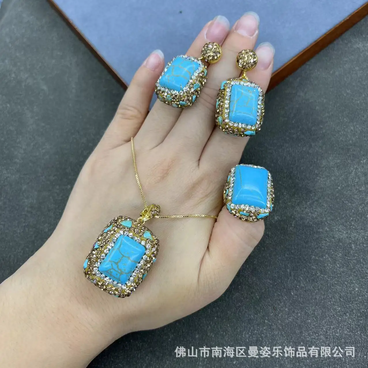 

Ore turquoise handmade full crystal design only ring earrings necklace three-piece set color retention electroplating jewelry