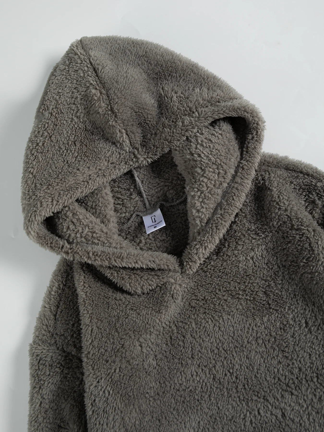 Men's Dark Gray Solid Color Plush Hooded Sweatshirt and Pants Two-Piece Set, Thickened Warm Sports Suit with Kangaroo Pocket, Loose Casual Street Style Indoor and Outdoor Outfit view 3