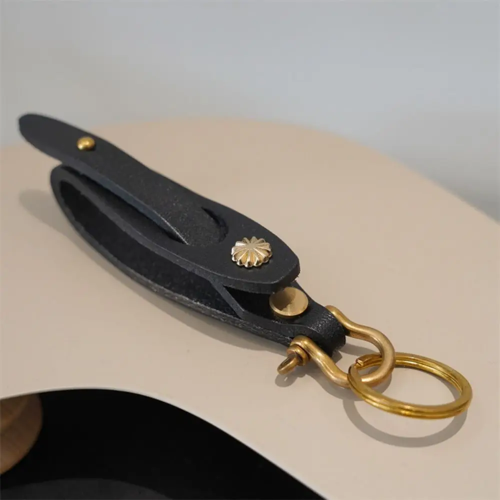 

Vintage Style Copper Buckle Keychain Brass Hardware Western Cowboy Olive-Shaped Crafts Leather Retro Cowhide Keyring Gifts