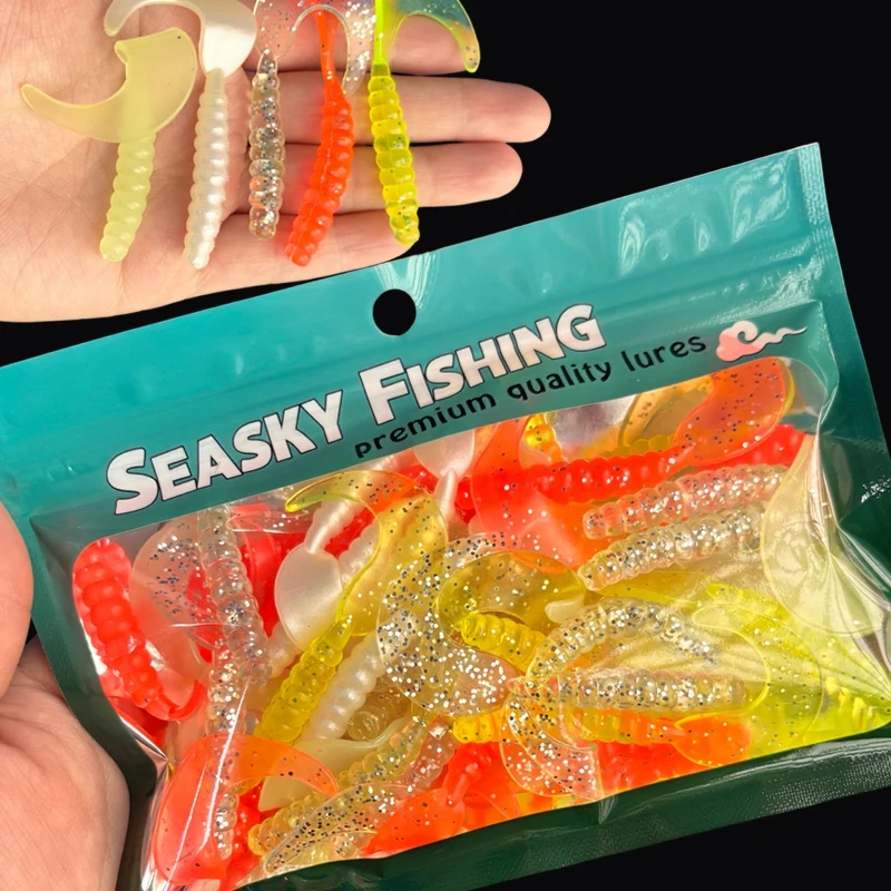 40 Stück/Beutel Angelköder mit Tasche 3,5cm/5,5cm/7cm Lockiger Schwanz Weicher Kunstköder Bionischer Wurm Schwimmköder Silikon-Wobbler Pesca Bass Karpfen – Detail 3