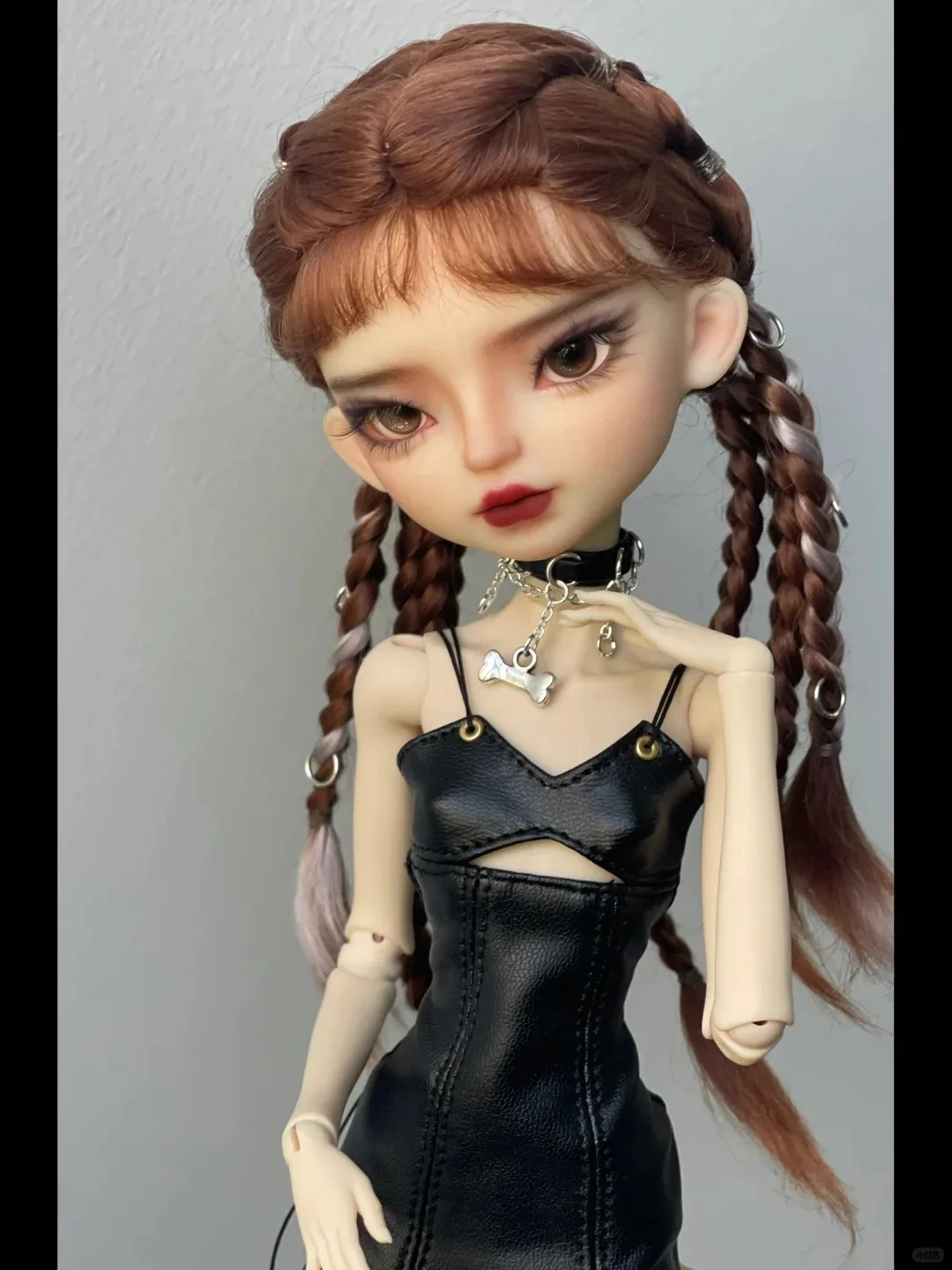 

Новая кукла SD BJD 26 см, тонкая девушка 1/6 AMY, зрелая девушка, темный макияж, художественная модель, игрушка высокого качества, сделай сам, идеальный подарок, ручная бесплатная доставка