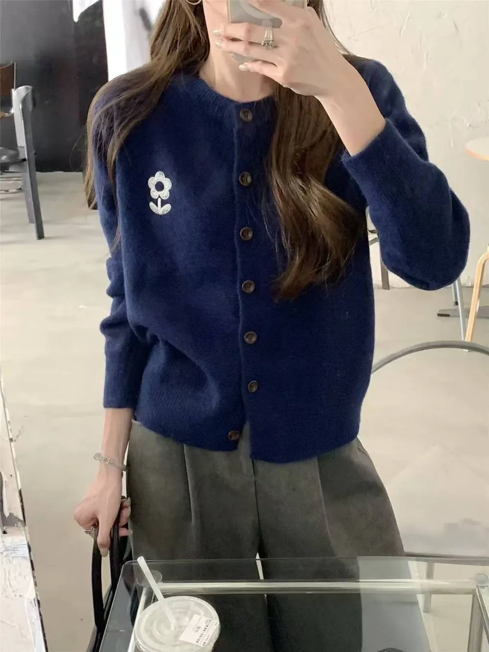 

Свитер с цветочной вышивкой, кардиган, осень-зима, женские однобортные свитера с круглым вырезом, облегающие свитера, универсальная вязаная куртка