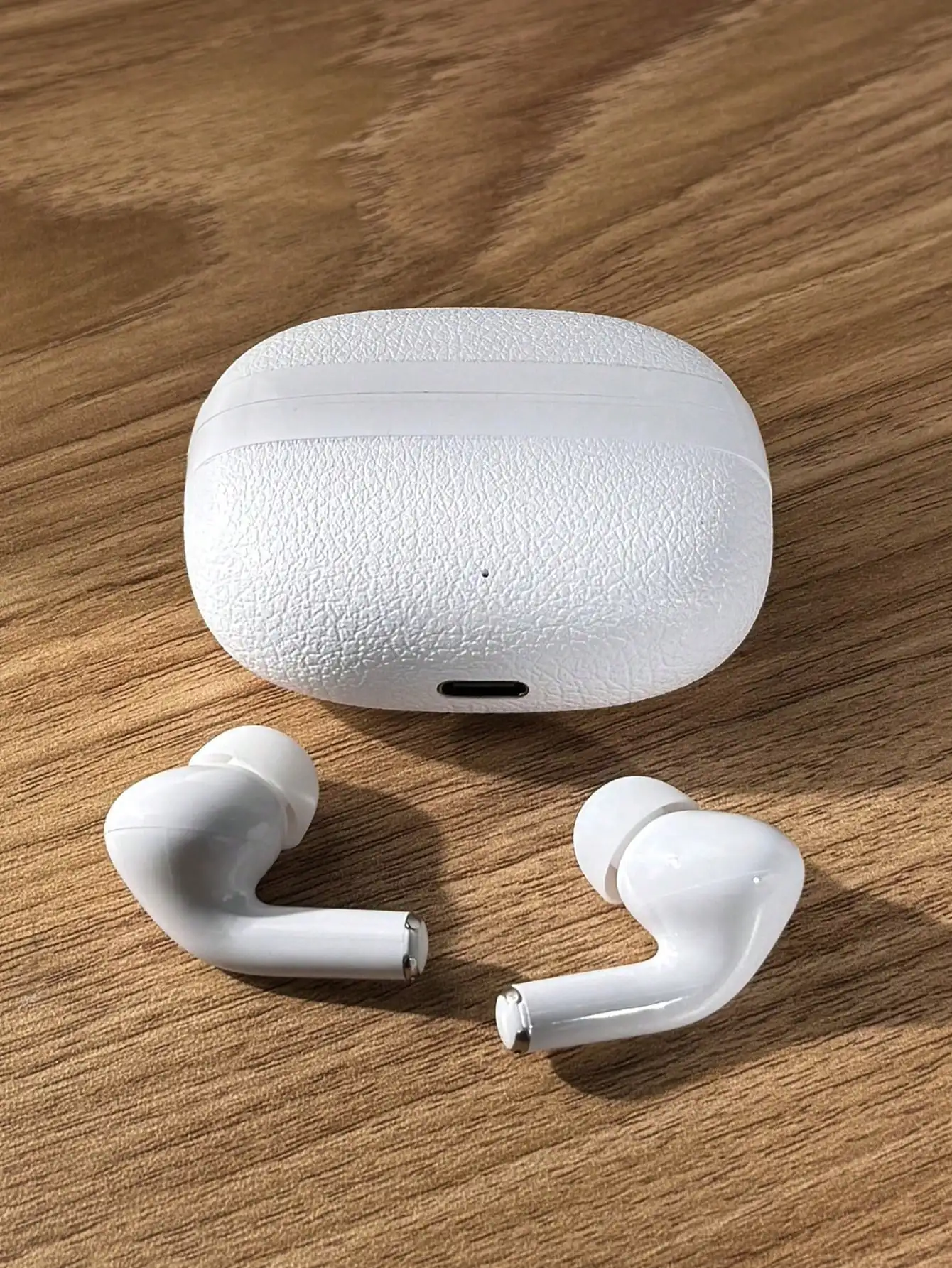 2026 High-quality sound sports Bluetooth wireless earphones