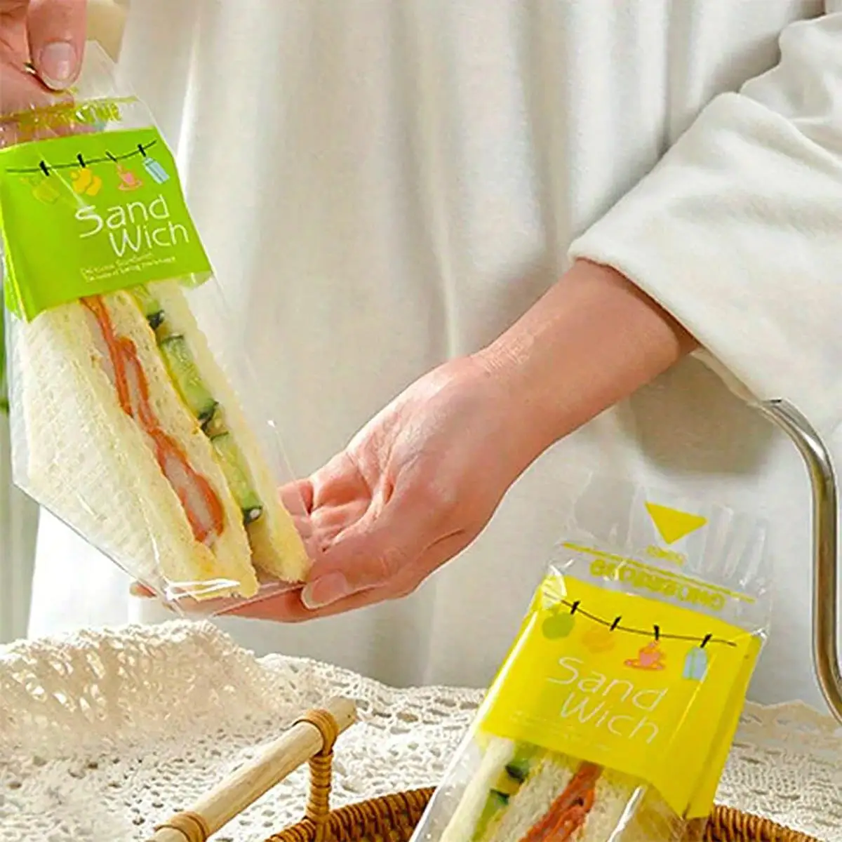 100pcs Transparent Sandwich Packaging Bags - Disposable Triangle Cake Wraps for Baked Goods