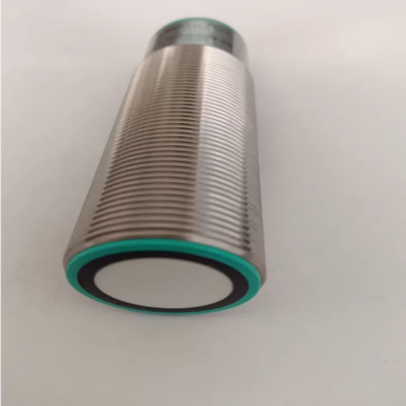 Brand New Original Ultrasonic Sensor UCC1000-30GM-IUR2-V15  UC2000-30GM-IUR2-T-V15  UC2000-30GM-E6R2-V15  UB800-18GM40A-U-V1