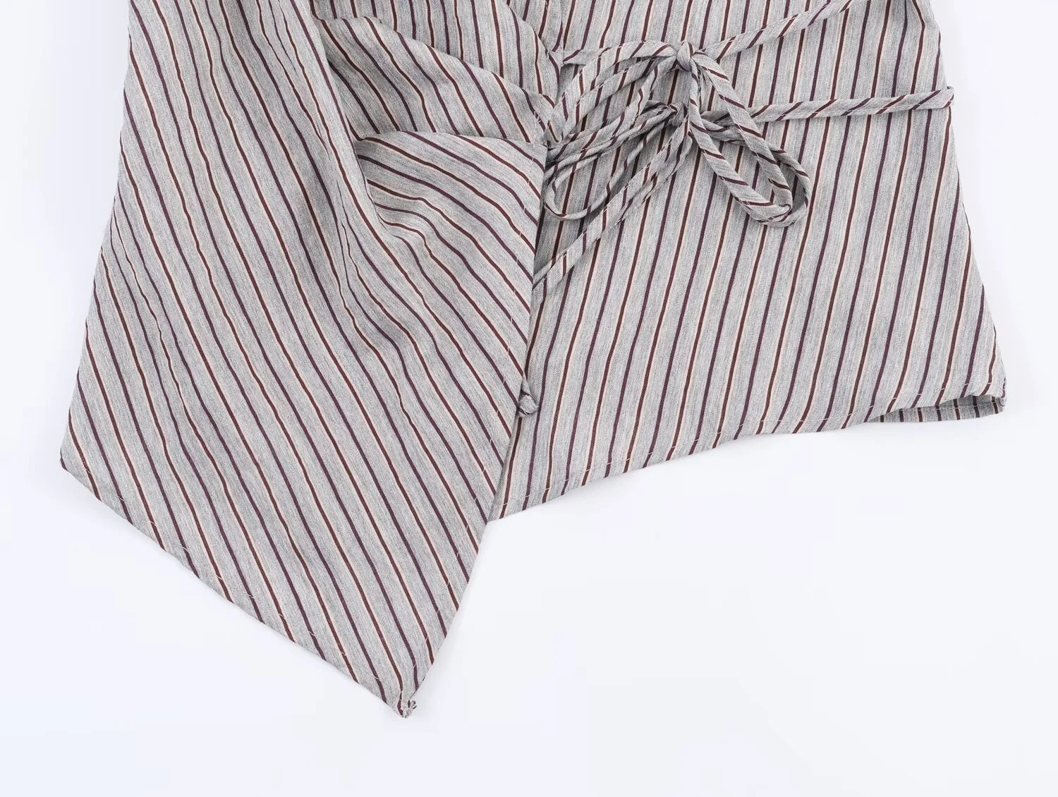 2025 شتاء جديد المرأة موضة عادية بسيطة أنيقة تصدير مزدوجة الجبهة التعادل مخطط القوس طوق طويلة الأكمام قميص علوي