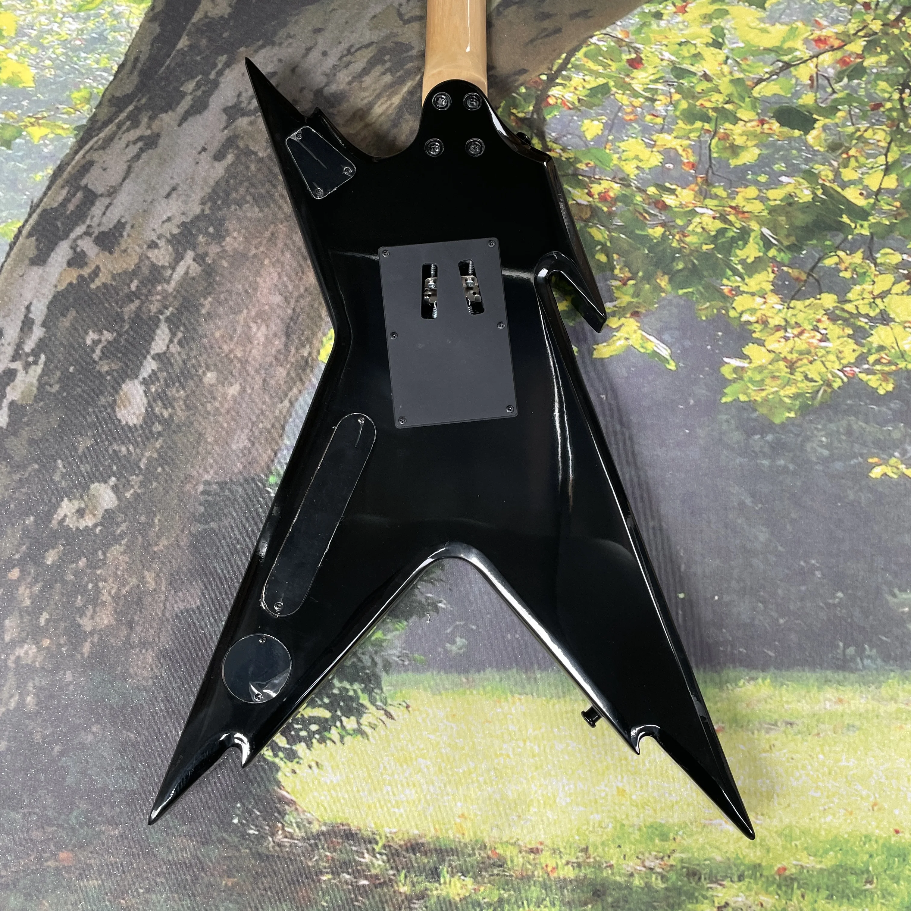 غيتار كهربائي مع سطح نمط النمر ، ترصيع قذيفة ملونة ، أزرق فاتح ، نظام اهتزاز ، 6 سلاسل ، 22F #5