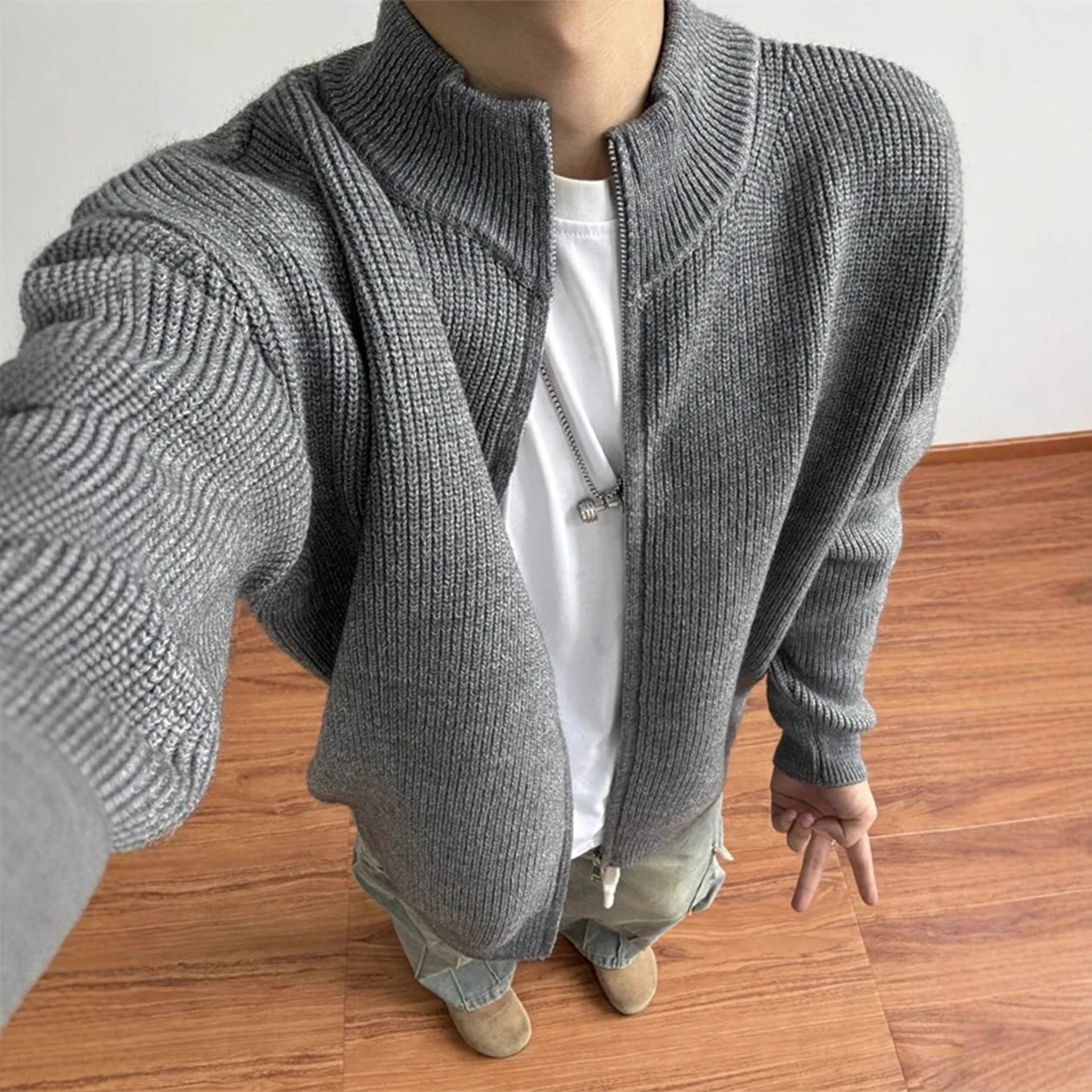 

Gray Sweater Men Autumn Lazy Style Loose Feel Knitted Cardigan Stand Collar Jacket