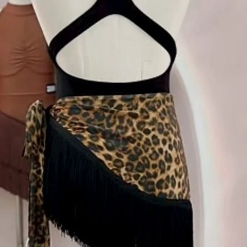 夏子供ラテンダンスドレス服女の子練習セットスプリットタッセルヒョウ柄タイトフィットスカート練習スーツ