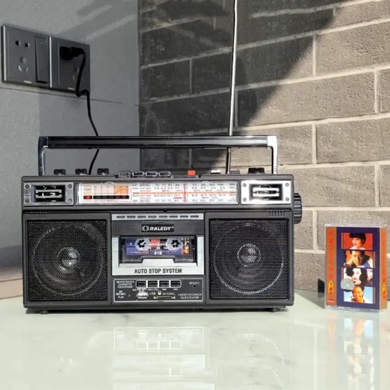 مشغل شريط كاسيت كلاسيكي كلاسيكي محمول AM FM SW 3Band راديو لاسلكي جودة صوت ستيريو مكبر صوت مع مسجل فتحة USB SD