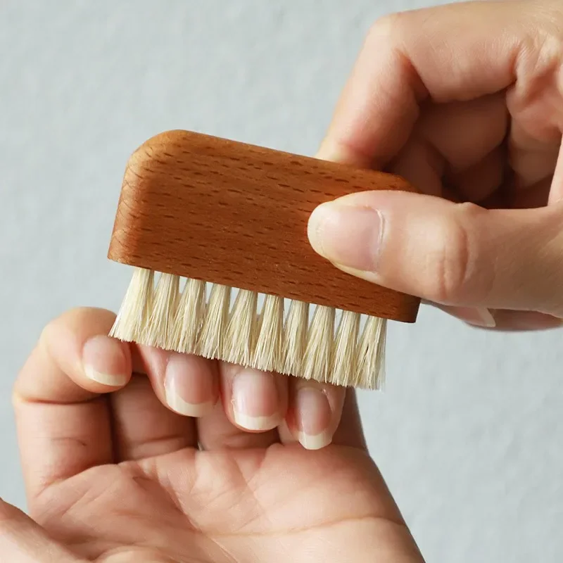 The mini nail cleaning brush is a multi-purpose cleaning tool with high density and strong cleaning power