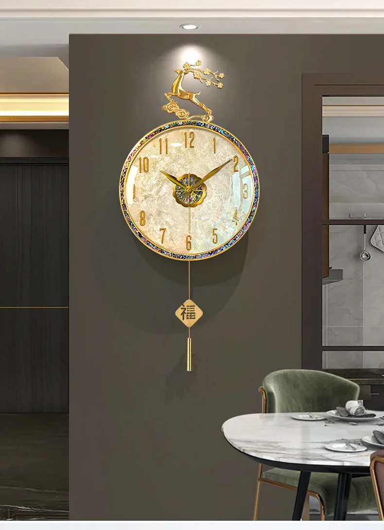 Light luxury wall clock, modern living room home high-end atmosphere, high-end sense, no punching nails, wall-mounted clock