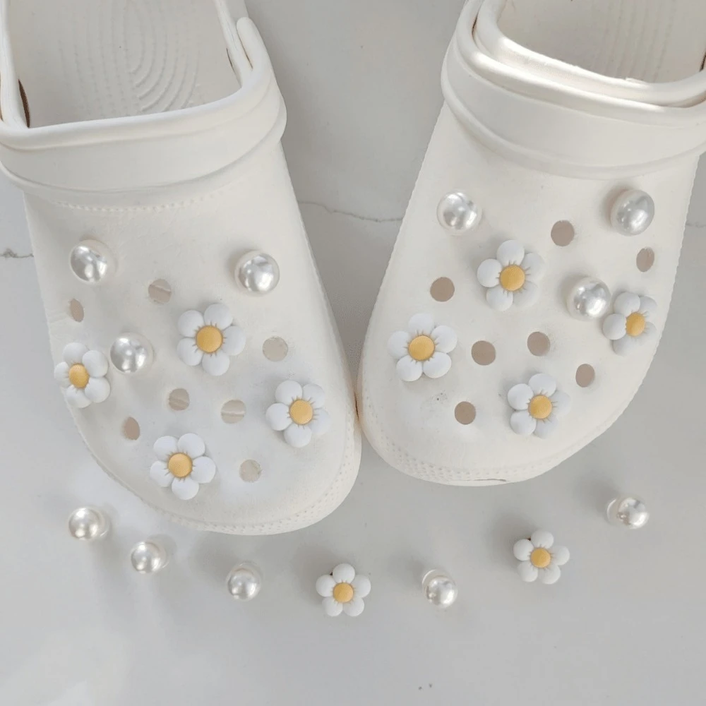 14pcs Daisy Shoes Charm Flowrer Shoes Accessories for Girls Hole Shoes DIY Gift