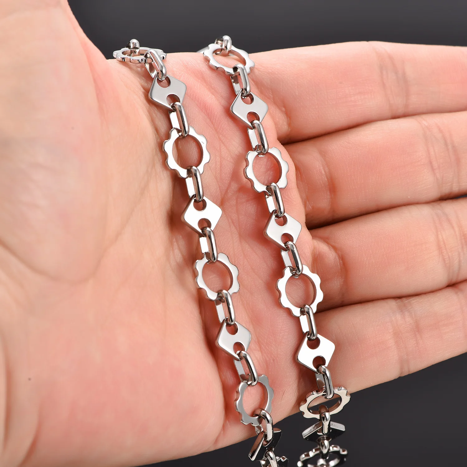 Versilberte Edelstahl-Halskette mit Gliederkette im Hip-Hop-Punk-Stil, handgefertigter DIY-Schmuck für Männer und Jungen – Detail 4
