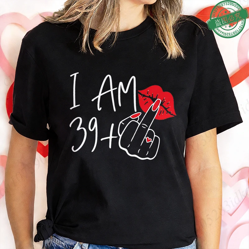 Women's 40th Birthday T-Shirts I Am 39+1 with Red Lip & Middle Finger Graphic Tees Casual Short Sleeve Tops for Birthday Party