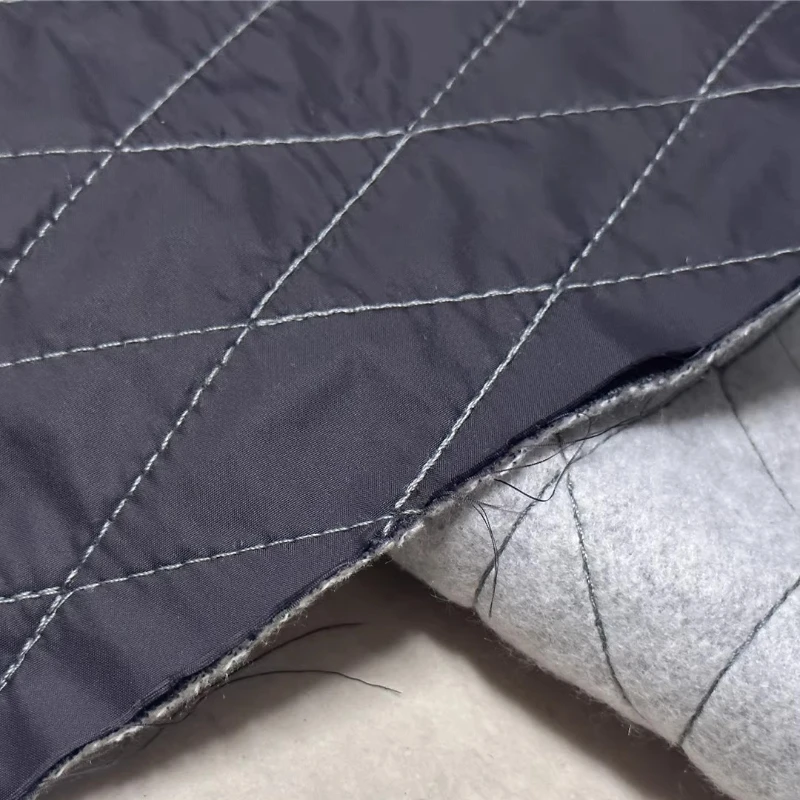 

Темно-серая клетчатая стеганая хлопчатобумажная ткань, креативная одежда, тканевая подкладка для шитья своими руками, осенне-зимние куртки, ткань