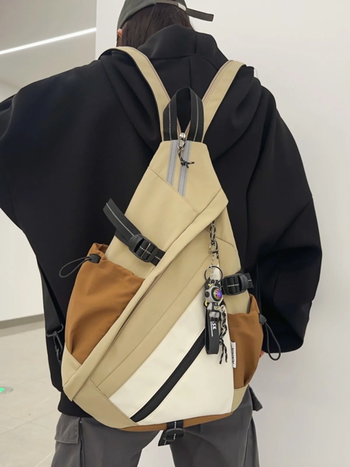 

Street Sle Spor Crossbody Chest Bag Large Capaci Waterdrop e Bapa Trendy 2024 New Design Nylon Material