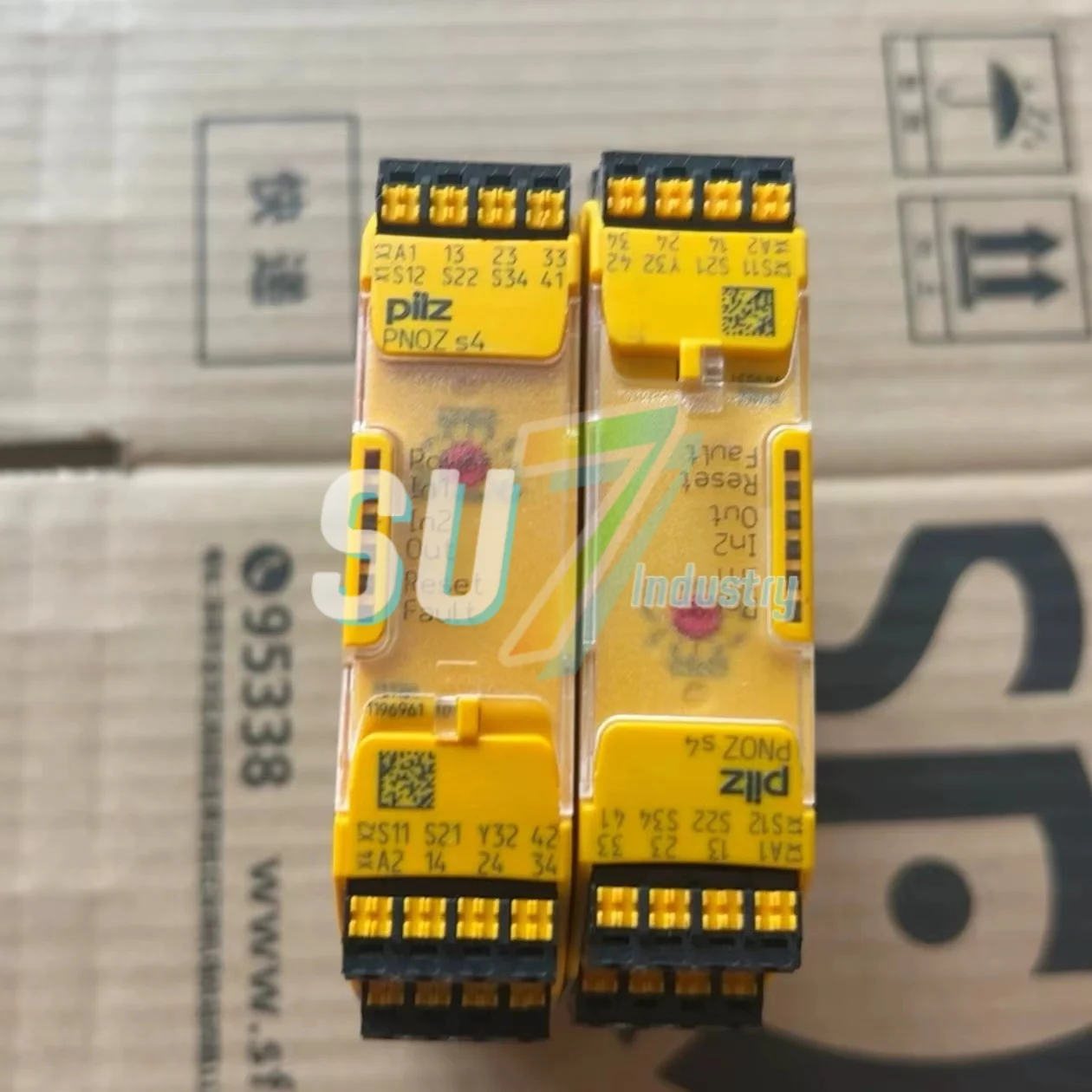 新入荷 倉庫 751104 751105 セーフティリレー